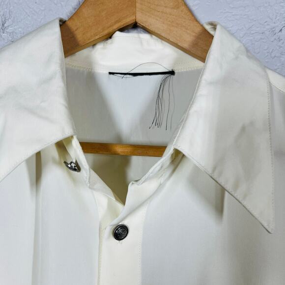 Button Up Shirt Greek Goddess Medusa Embossed Short Sleeve Ivory Resort Casual L - Picture 4 of 9
